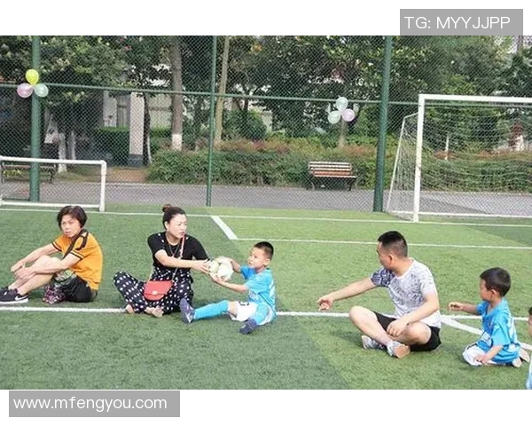 足球明星与孩子的亲密关系探讨与成长启示